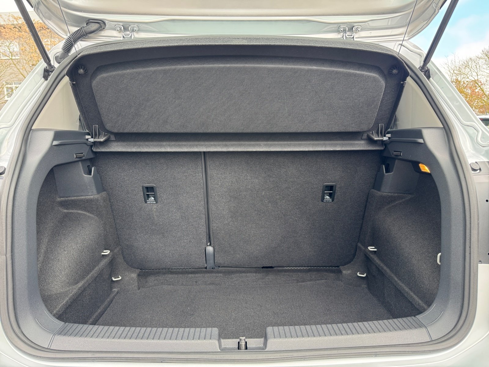 T-Cross T-Cross 1.0 l TSI OPF 5-Gang PDC,LED