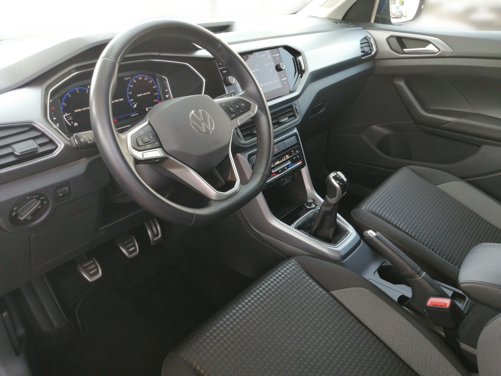 T-Cross ACTIVE 1.0 TSI ,PDC,Virtual,AHK,ACC,Navi