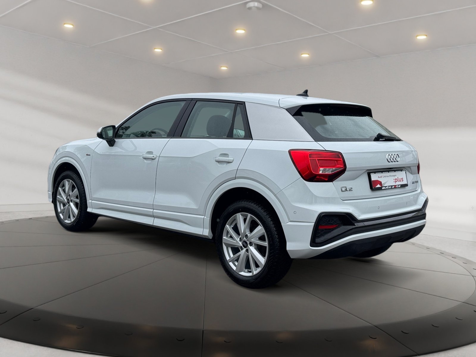 Q2 S line 35 TFSI S tronic S Line,Kam.,PDC,LED