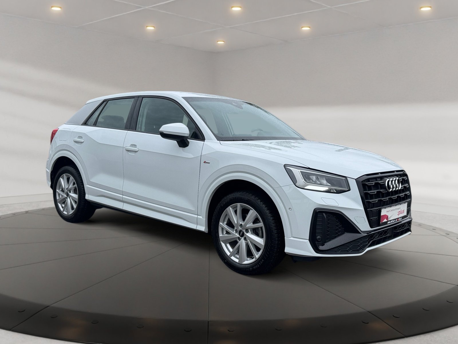Q2 S line 35 TFSI S tronic S Line,Kam.,PDC,LED