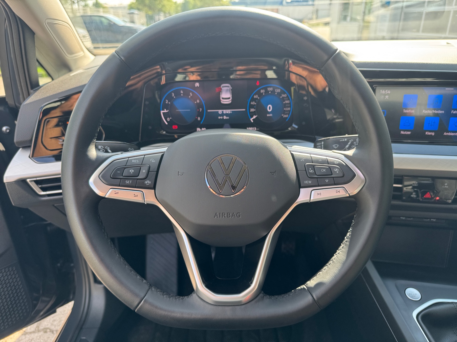 Golf VIII 1.5TSI Life ,Virtual,PDC,LED,SHZ,SpurH