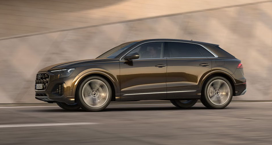 1-Q8-Hybrid-Driving-Detailsbild